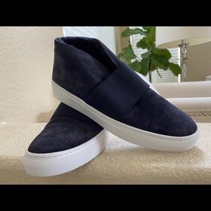 New Via Spiga Genuine Shearling Lined Sneakers